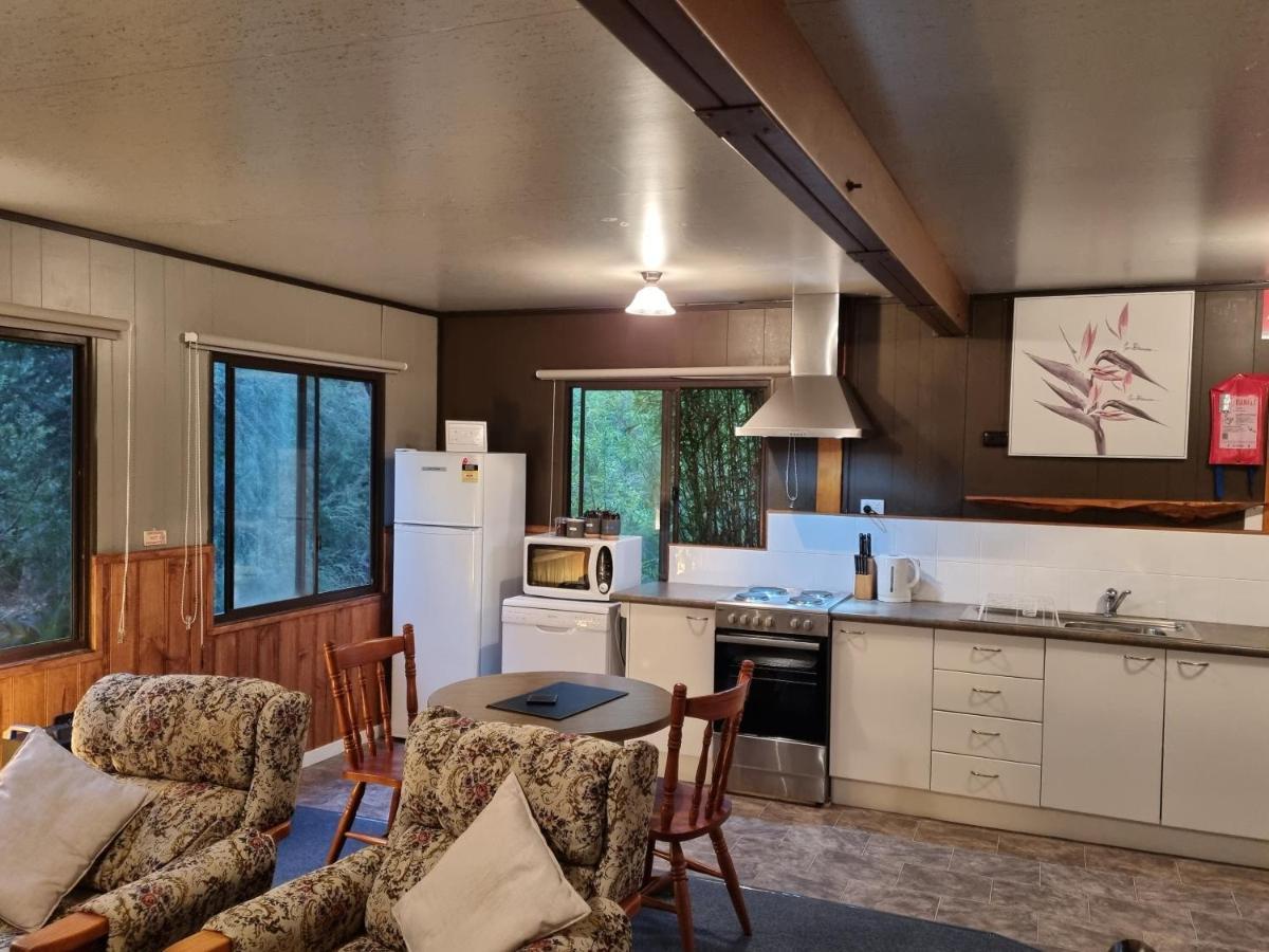Claude Road Roland B&B מראה חיצוני תמונה